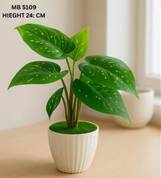 Realistic artificial plant for d....