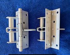 Door closer hinges
