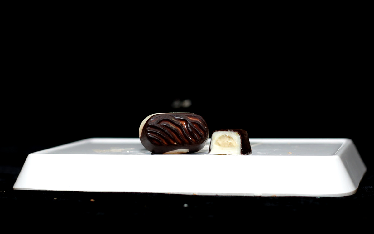 Belgium Chocolate With Cashew Fi....